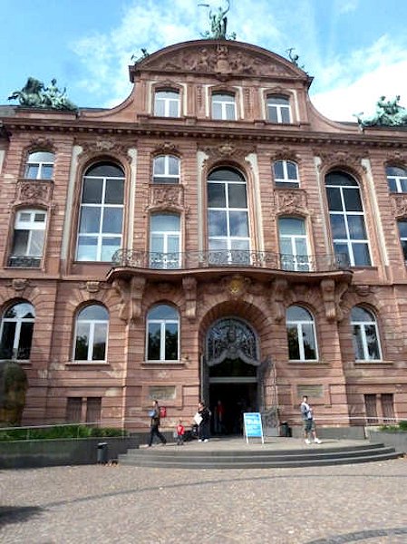 Francoforte: museo di scienze naturali
