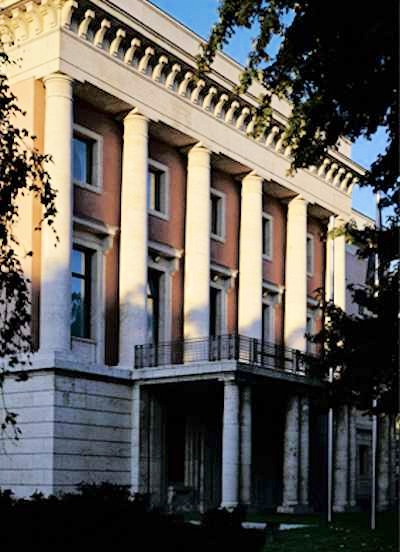 Der Sitz der Italienischen Botschaft in Berlin