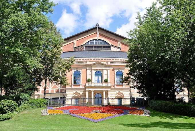 Il "Bayreuth Festspielhaus"