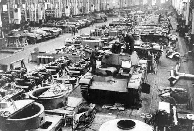 Una fabbrica tedesca che produceva carri armati (1940)