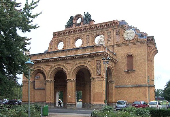 La stazione ferroviaria Anhalter Bahnhof - 2005