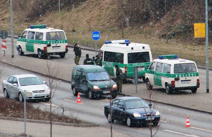 Un posto di controllo della polizia