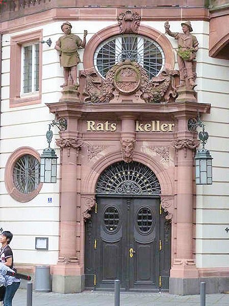 Francoforte: la Ratskeller