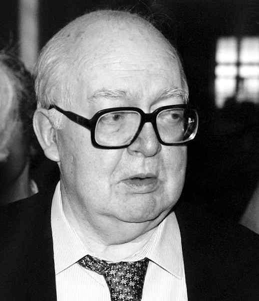 Friedrich Drrenmatt, in una foto del 1989