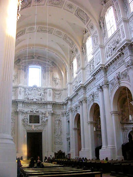 La Theatinerkirche di Monaco