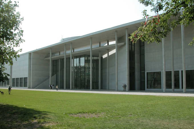 La Pinakothek der Moderne