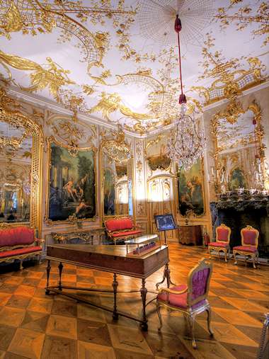 La sala dei concerti del castello Sanssouci