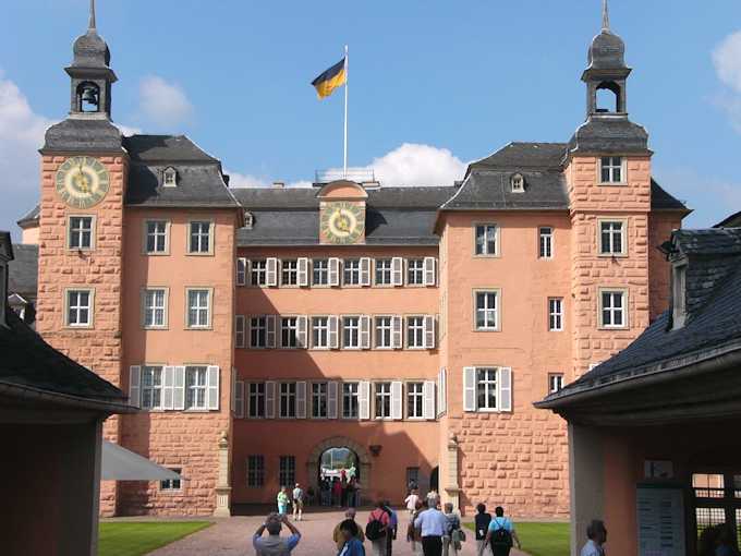 L'entrata del castello di Schwetzingen