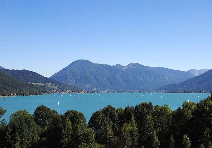 Il Tegernsee, visto dalla riva settentriolnale (comune di Gmund)