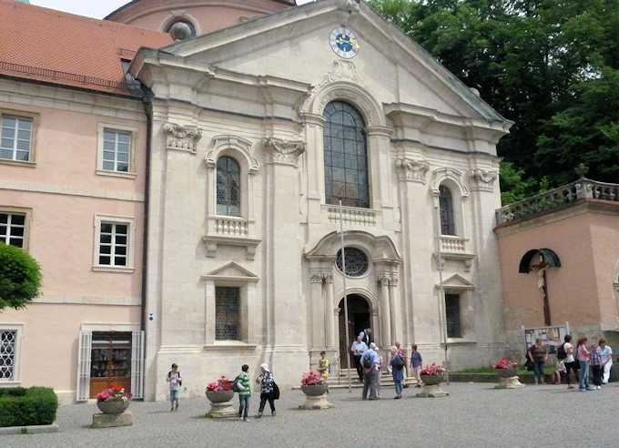 La chiesa San Giorgio nell'abbazia di Weltenburg