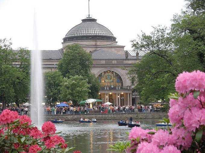 Il "Kurhaus" (casa di cura) di Wiesbaden